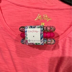 Lilly Pulitzer Teleties.